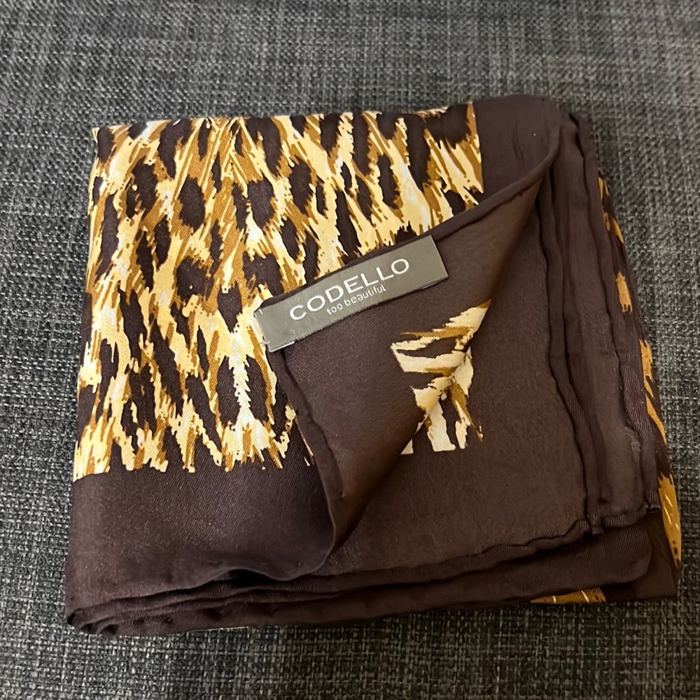 CODELLO  leopard print silk scarf